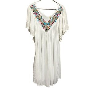 Shoreline white embroidered detailing Tunic
Dress beach cover up size S/M NWT